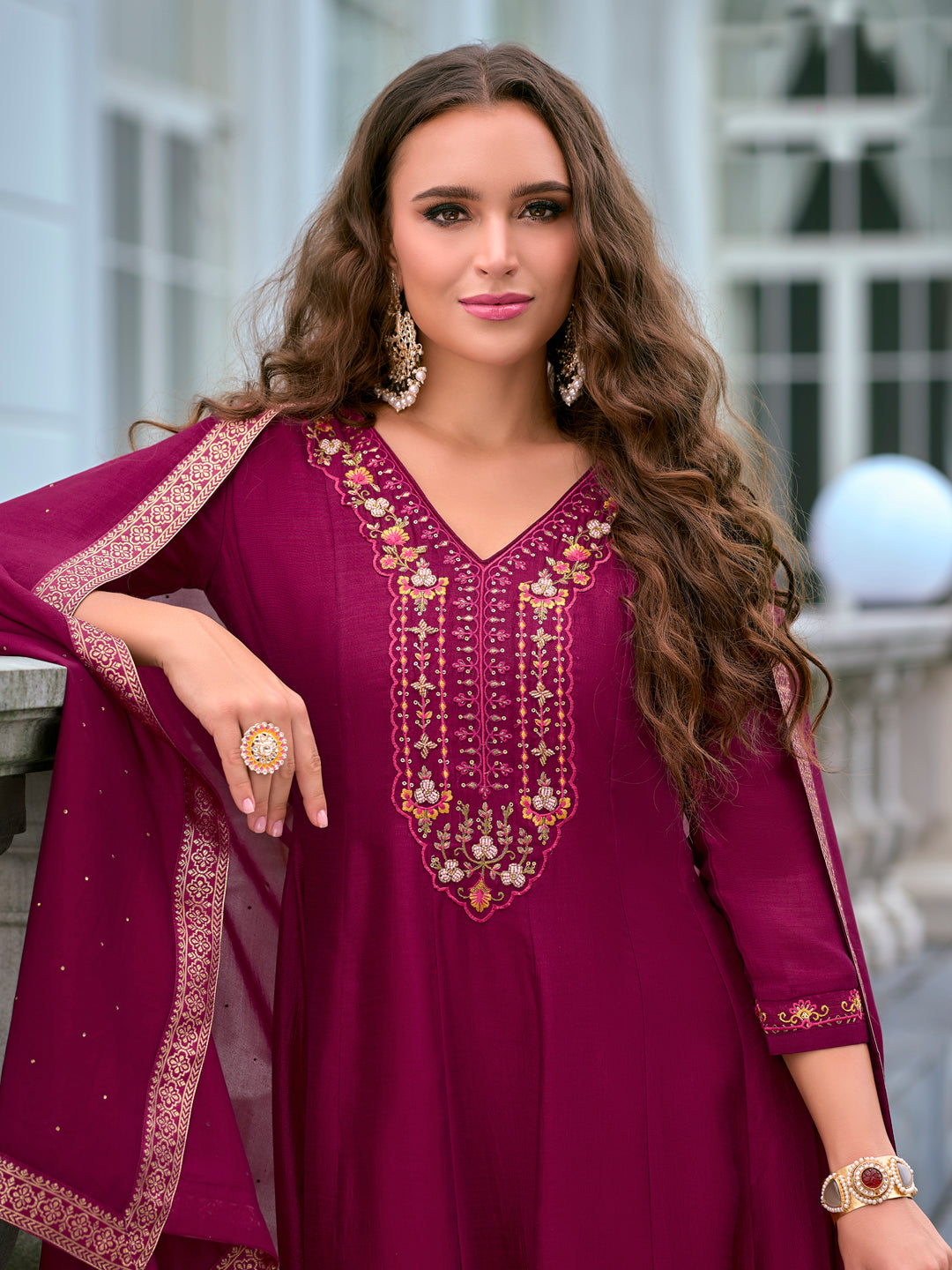 VredeVogel  Women Silk Blend Kurta Pant Dupatta Set