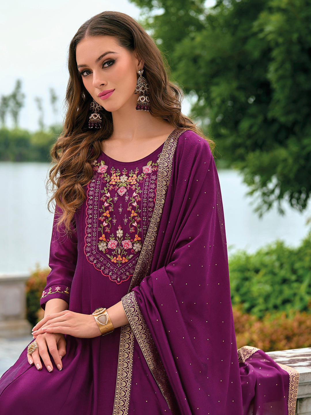 VredeVogel  Women Silk Blend Kurta Pant Dupatta Set