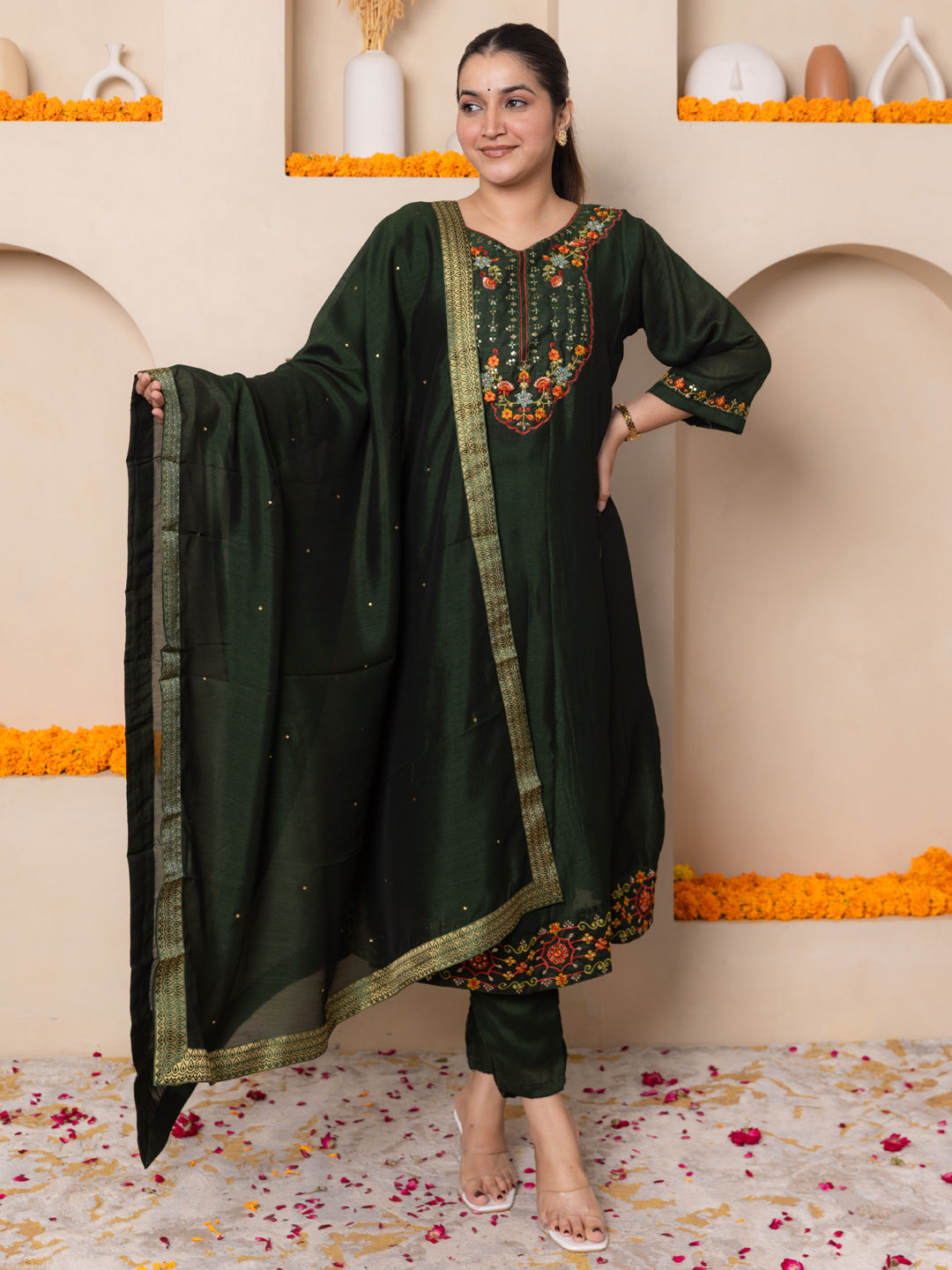 Palavi Green Women Silk Blend Anarkali Kurta Pant Dupatta Set