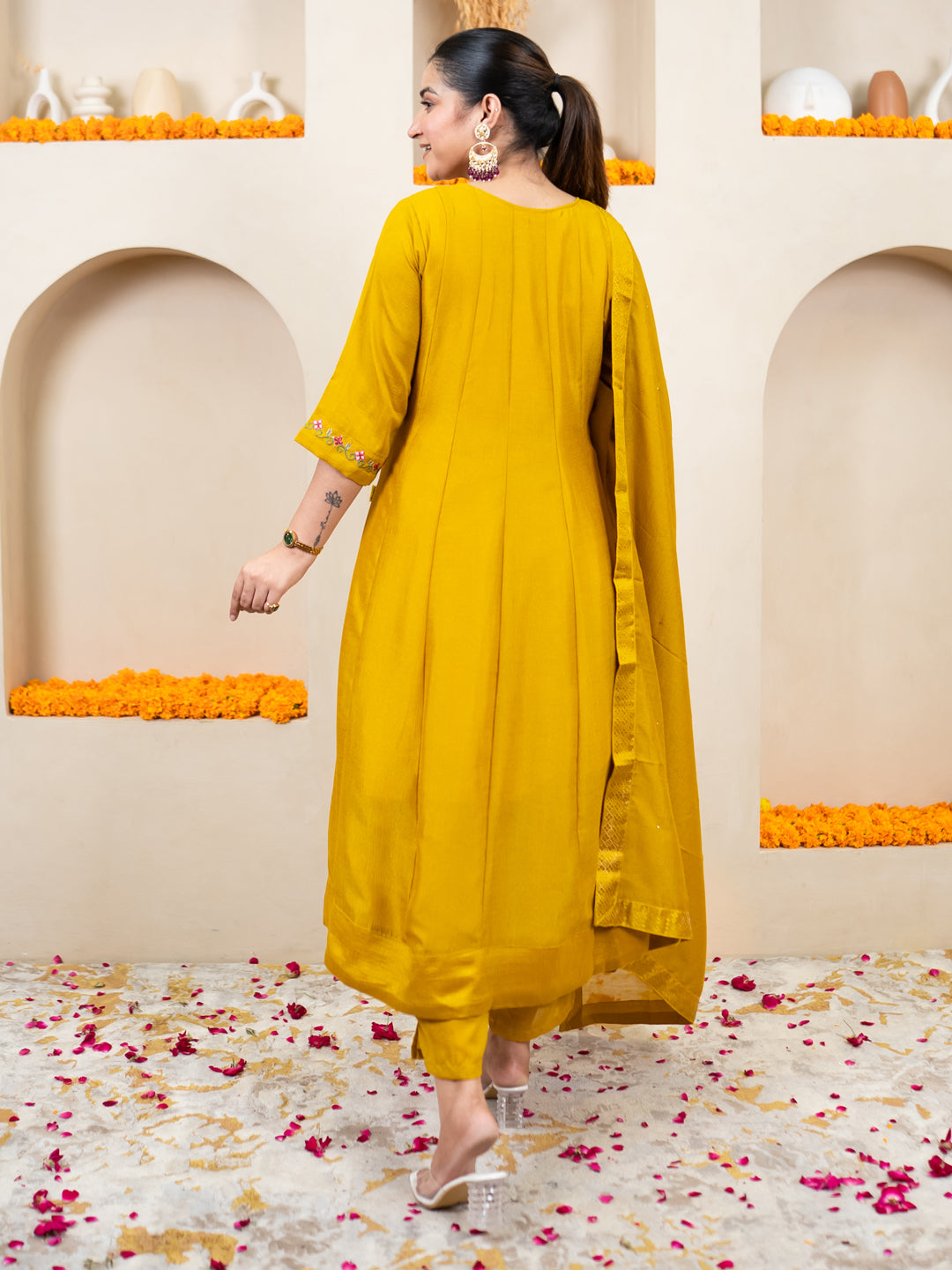 Saadhvi Yellow Women Silk Blend Kurta Pant Dupatta Set
