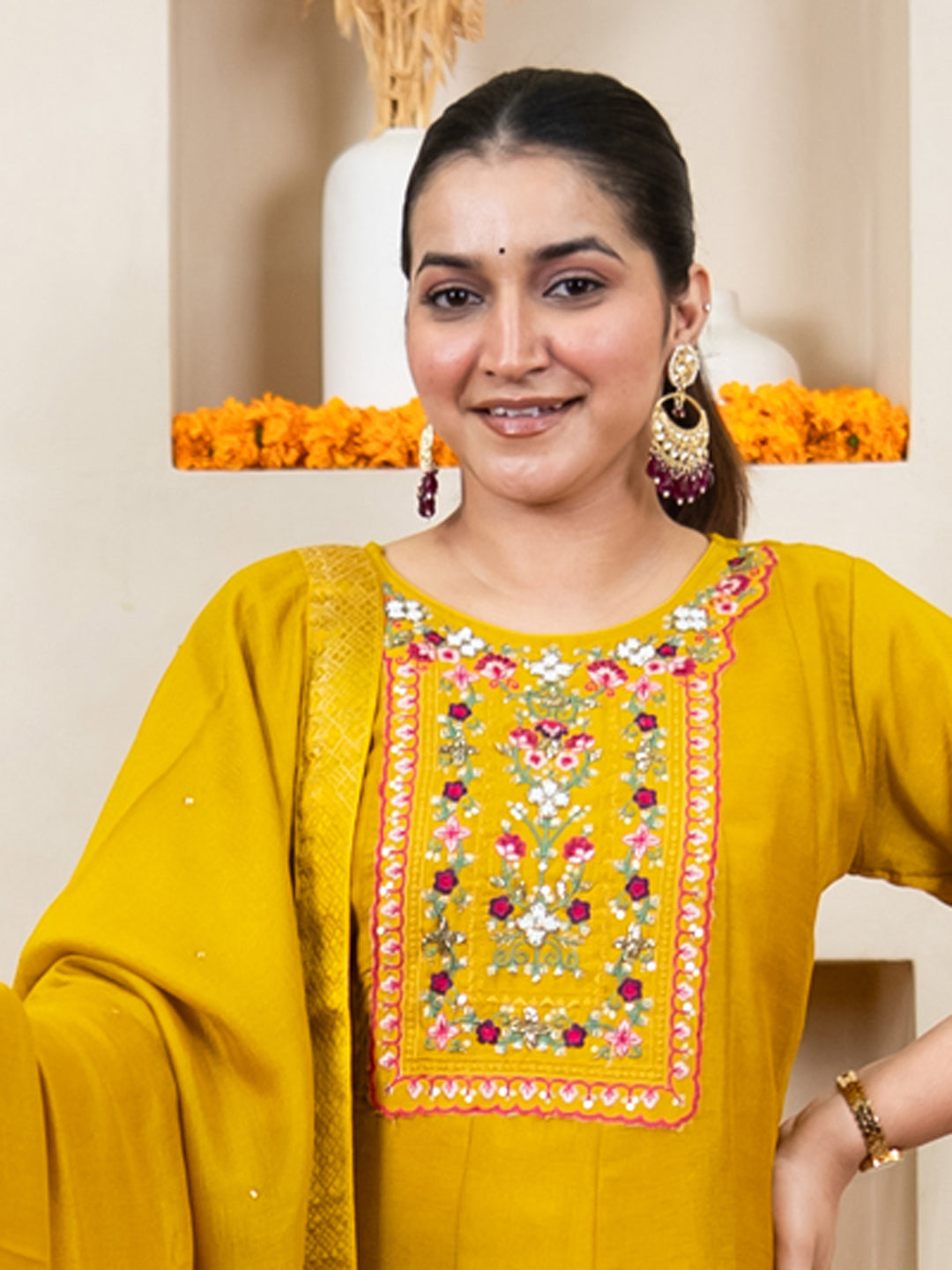 Saadhvi Yellow Women Silk Blend Kurta Pant Dupatta Set