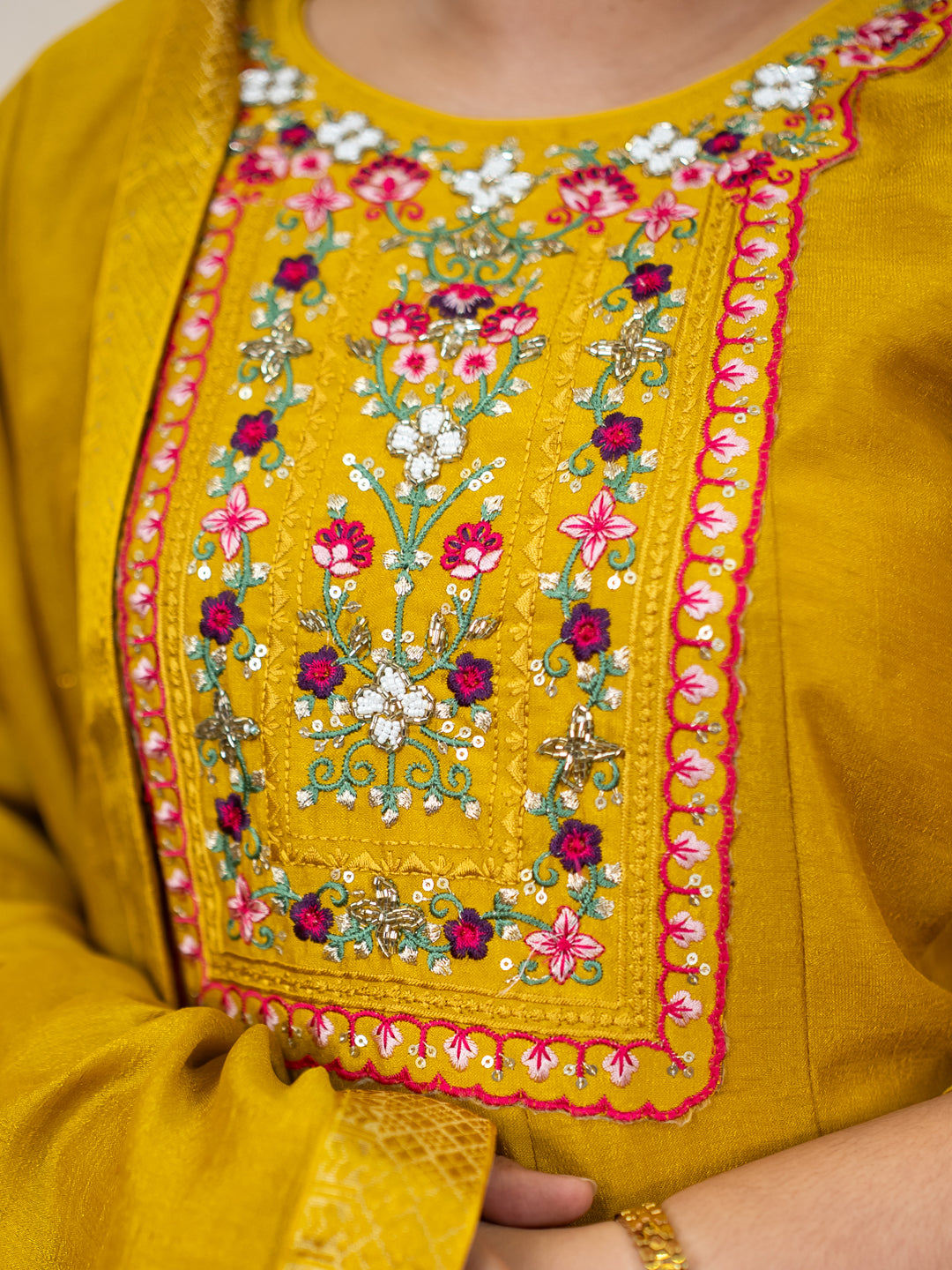 Saadhvi Yellow Women Silk Blend Kurta Pant Dupatta Set
