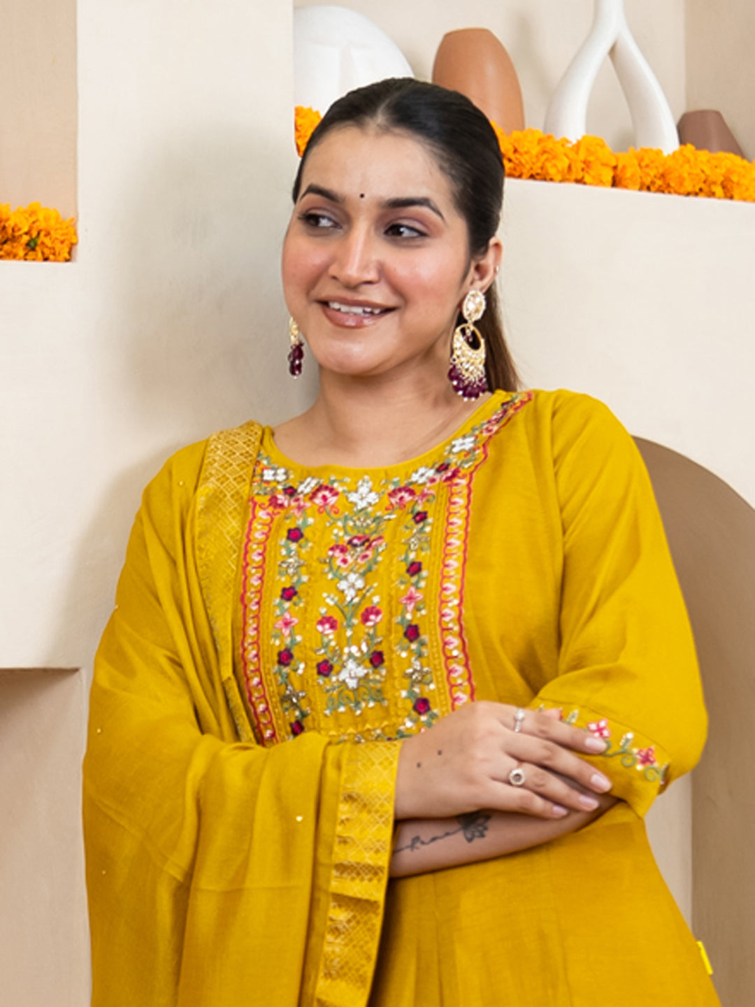 Saadhvi Yellow Women Silk Blend Kurta Pant Dupatta Set