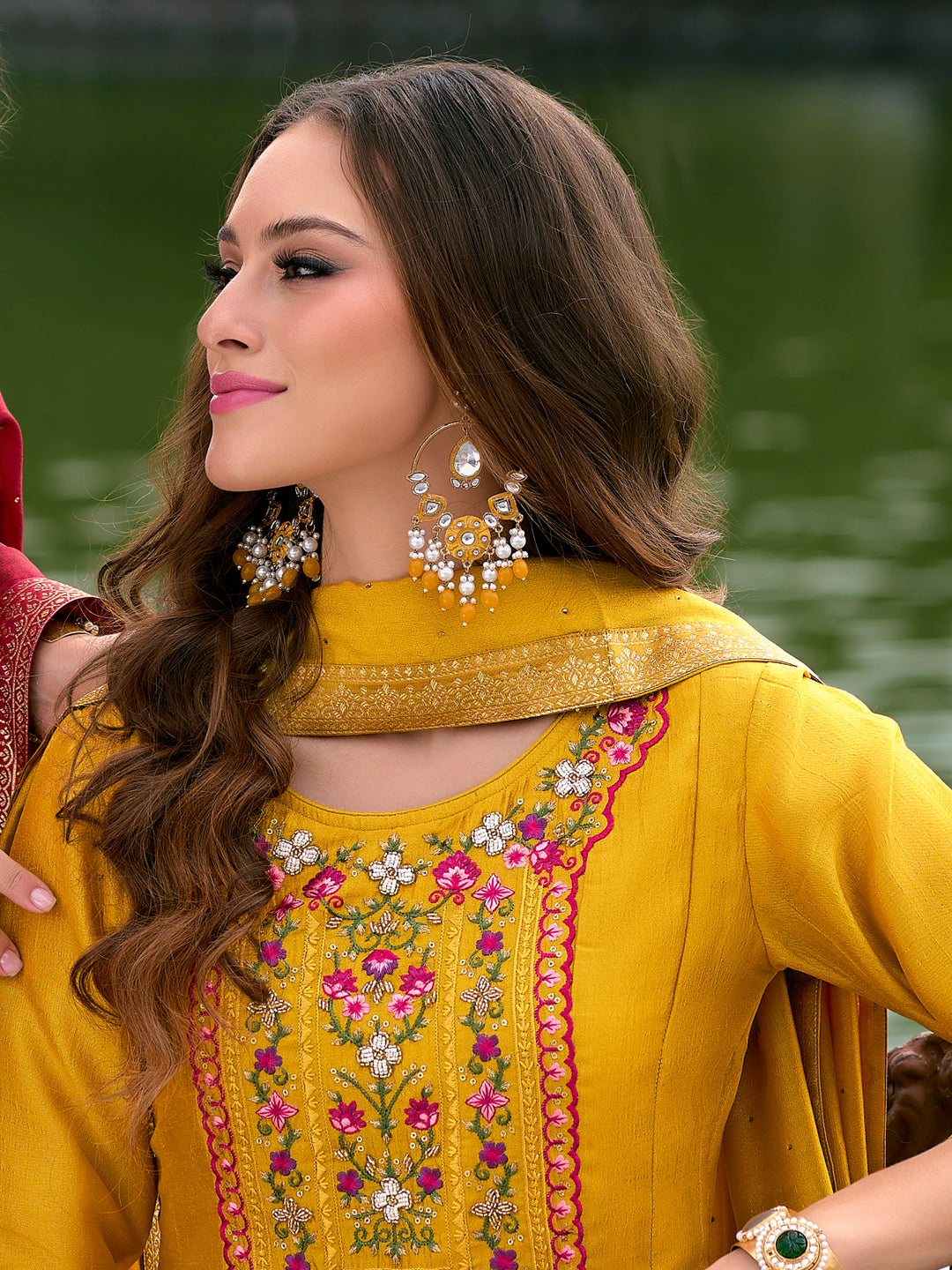VredeVogel  Women Silk Blend Kurta Pant Dupatta Set