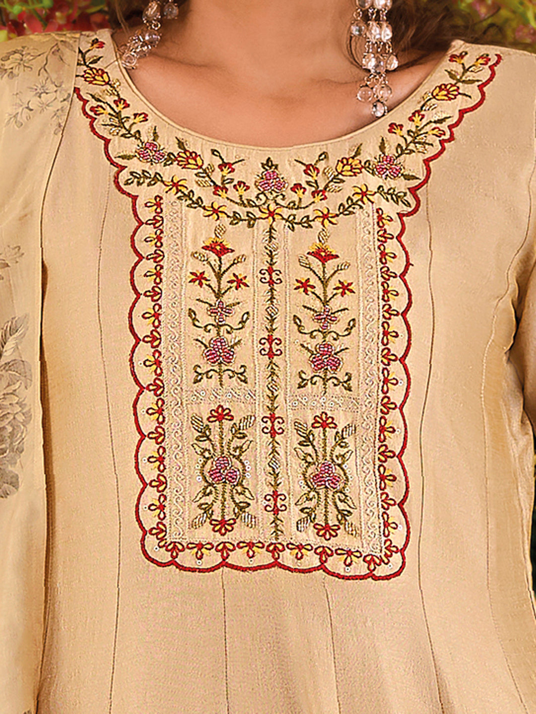 VredeVogel Women Silk Blend Kurta Pant Dupatta Set