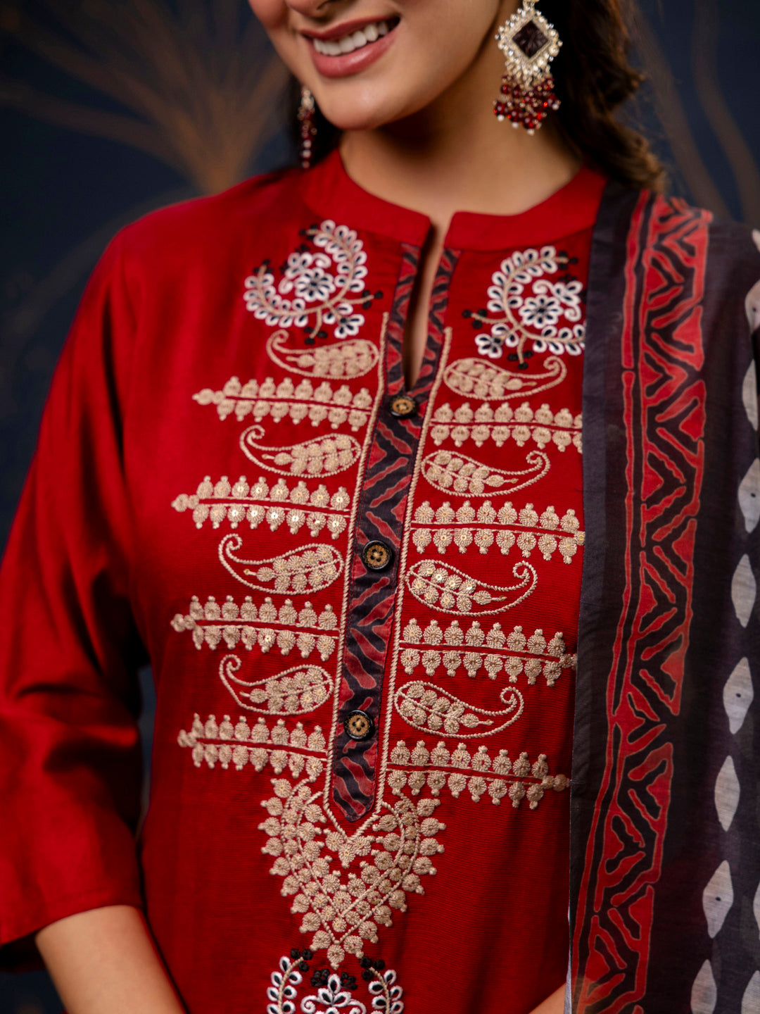 VredeVogel Women's Embroidered Silk Blend Calf Length Straight Kurta Trouser with Dupatta Set