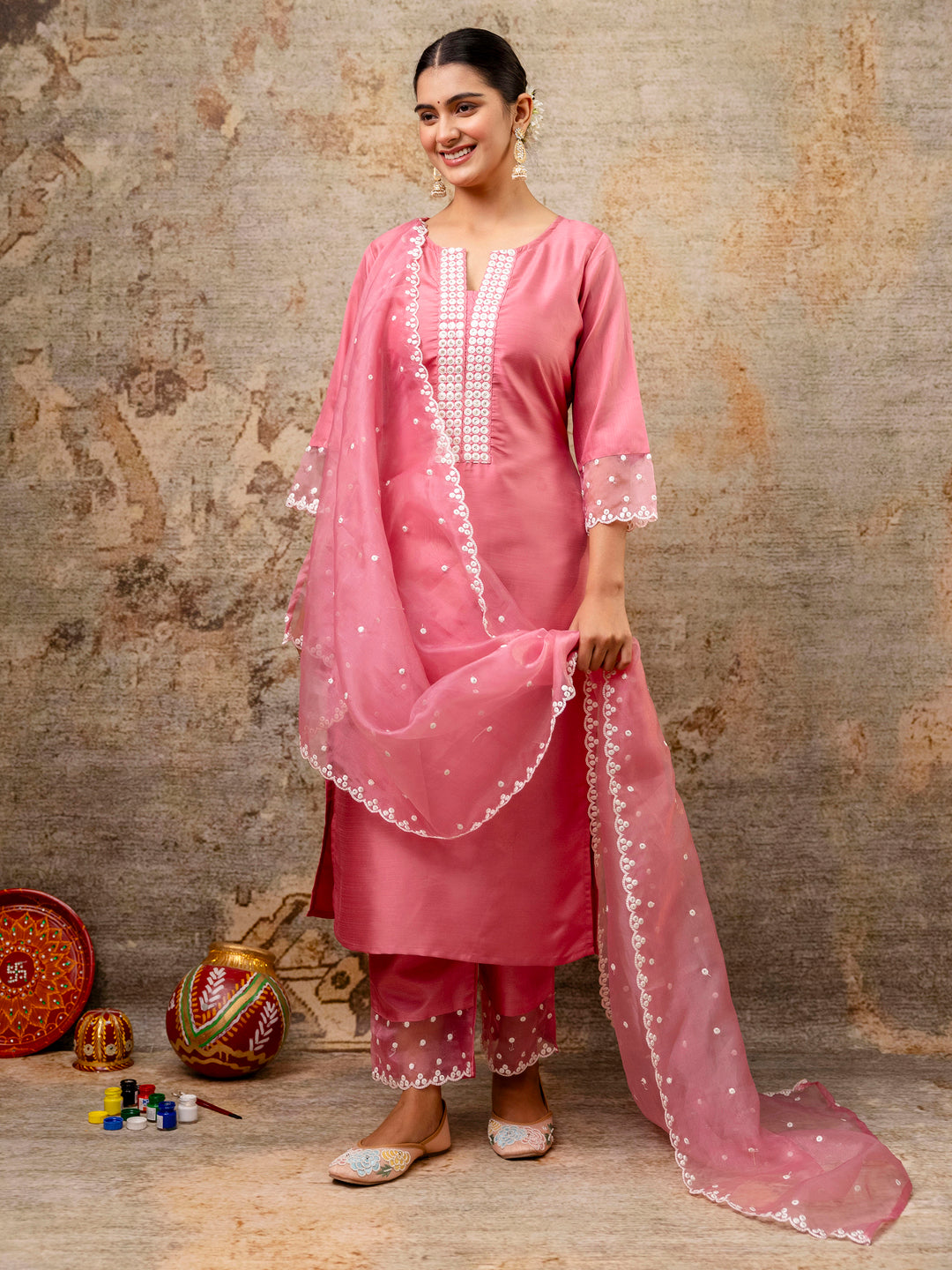 VredeVogel Women Kurta and Pant Sets Silk Blend  Fabric