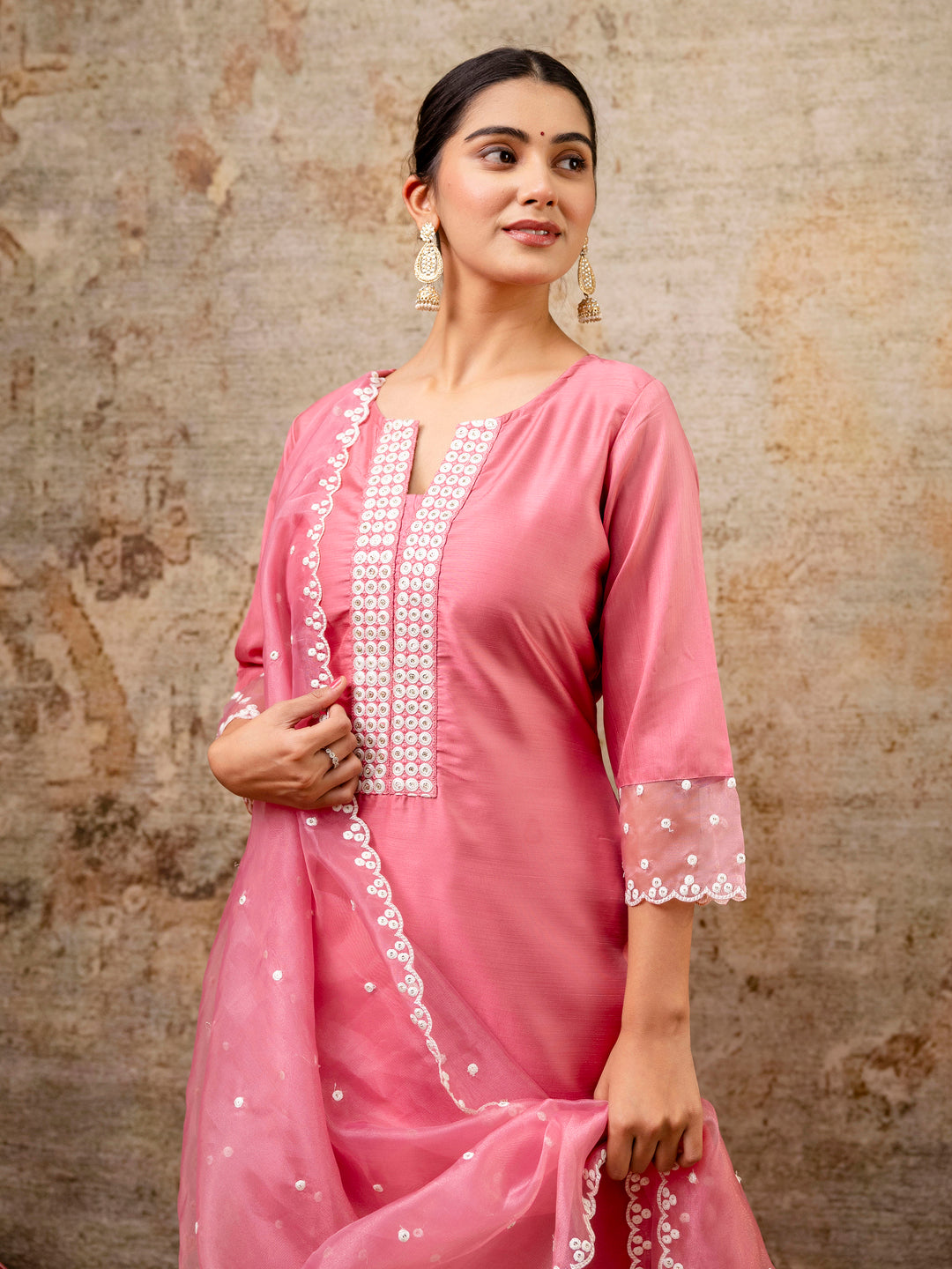 VredeVogel Women Kurta and Pant Sets Silk Blend  Fabric