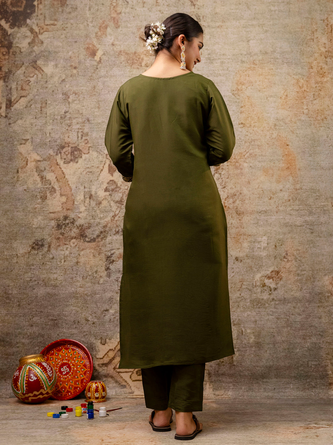 VredeVogel Women Kurta and Pant Sets Silk Blend Fabric