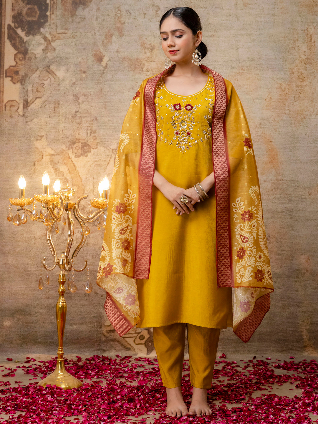 VredeVogel Women Kurta and Pant Sets Simar Silk fabric