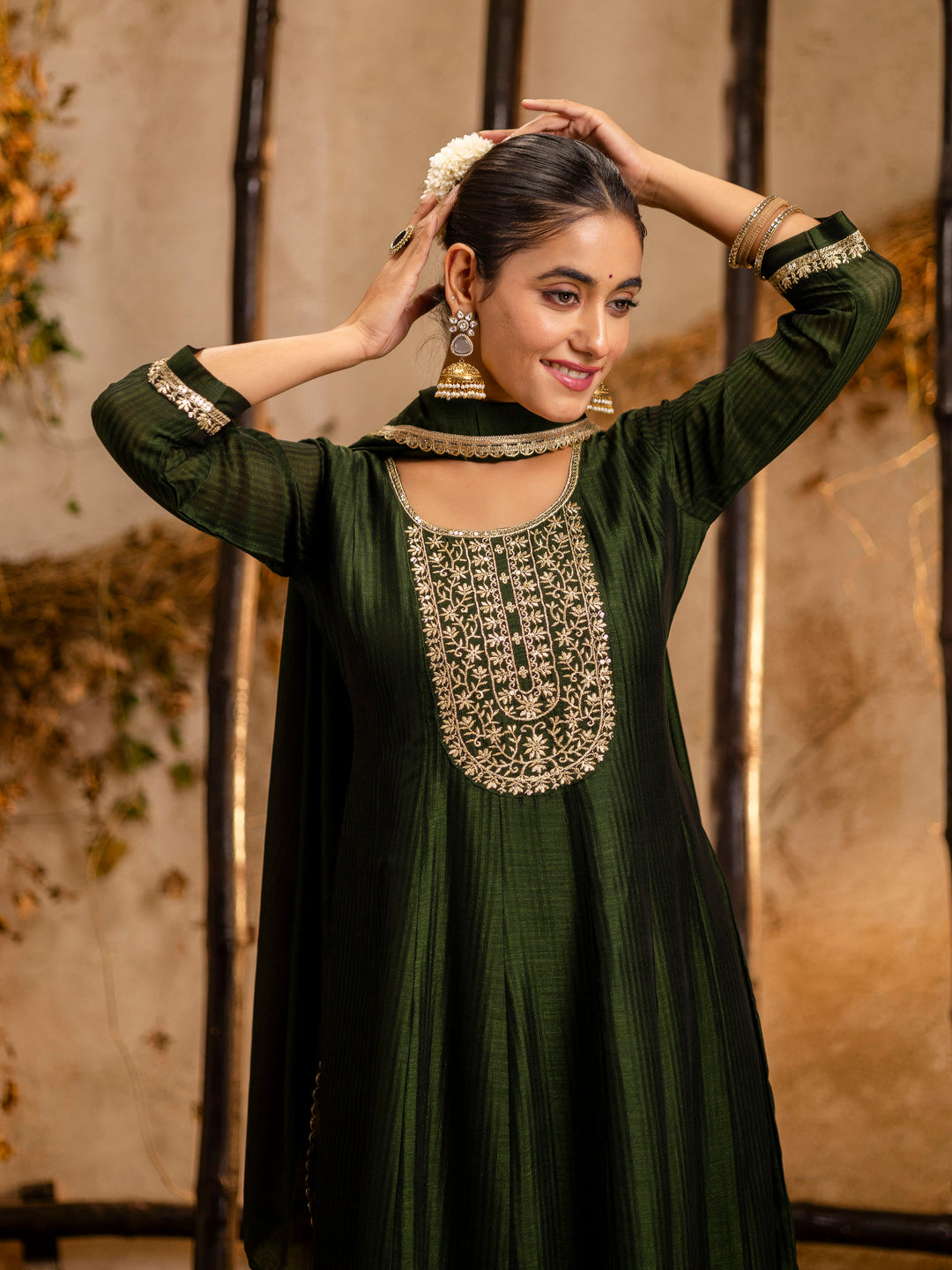 VredeVogel Women's Embroidered Silk Blend Anarkali Kurta Pant With Dupatta Set