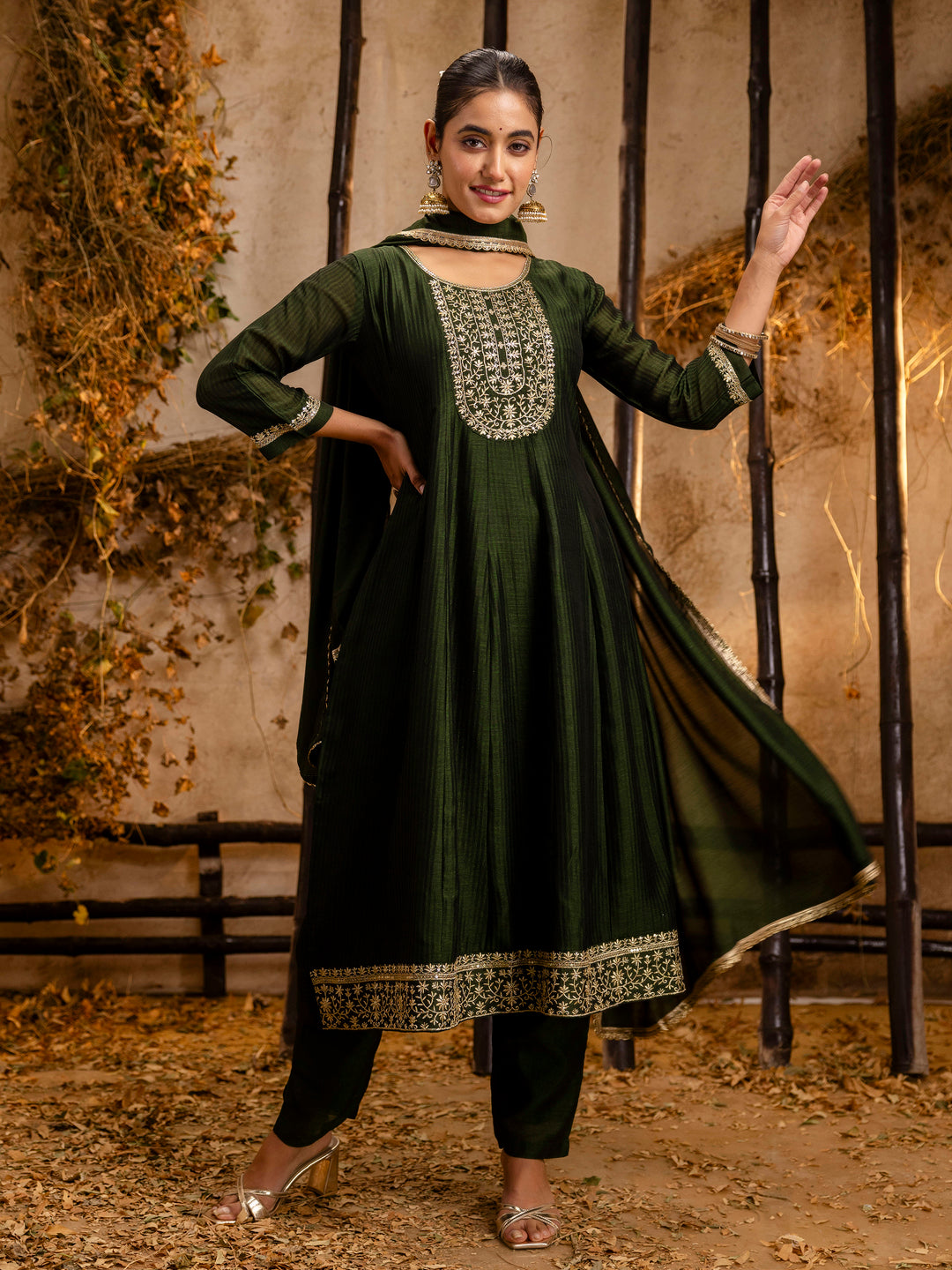 VredeVogel Women's Embroidered Silk Blend Anarkali Kurta Pant With Dupatta Set