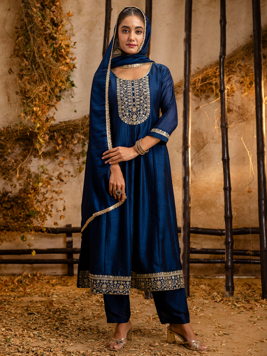 VredeVogel Women's Embroidered Silk Blend Anarkali Kurta Pant With Dupatta Set