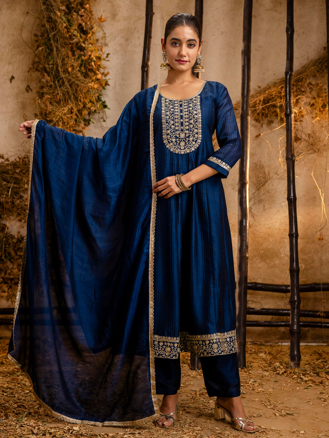 VredeVogel Women's Embroidered Silk Blend Anarkali Kurta Pant With Dupatta Set