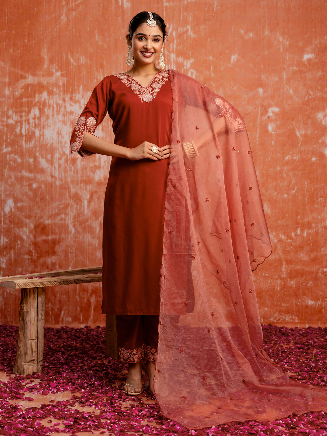 VredeVogel Women Kurta and Pant Sets Chanderi Silk Blend