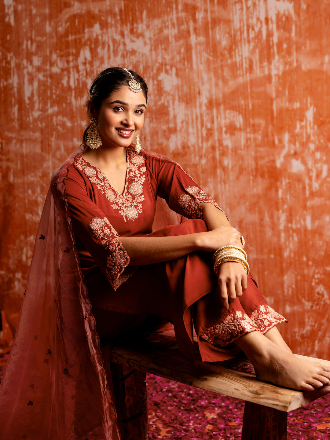 VredeVogel Women Kurta and Pant Sets Chanderi Silk Blend