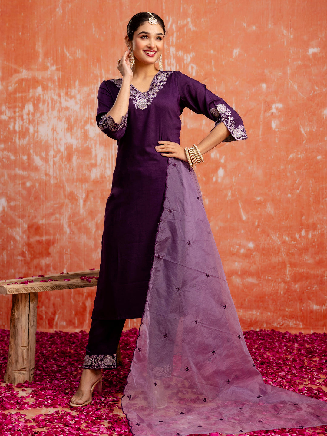 VredeVogel Women Kurta and Pant Sets Chanderi Silk Blend