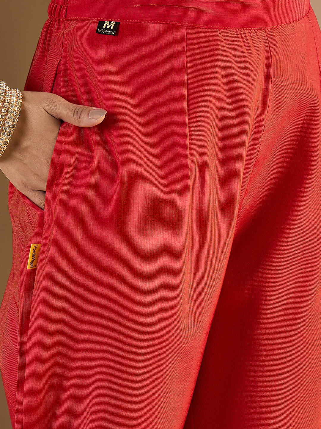 Sarayi Pink Silk Blend Straight Suit Set With Dupatta