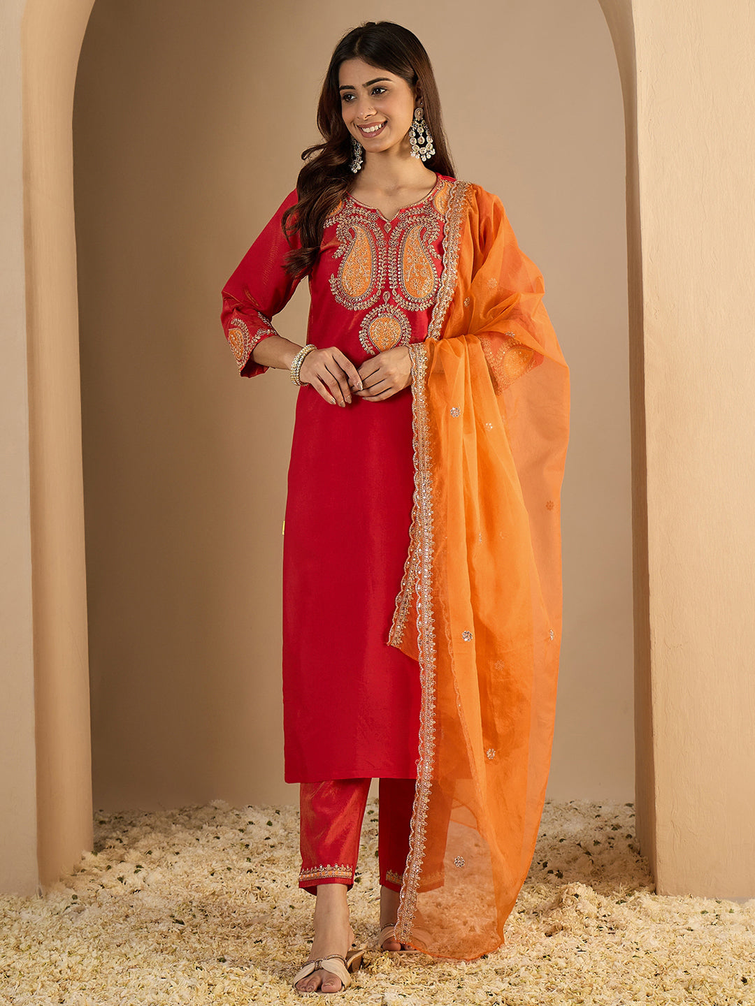 Sarayi Pink Silk Blend Straight Suit Set With Dupatta