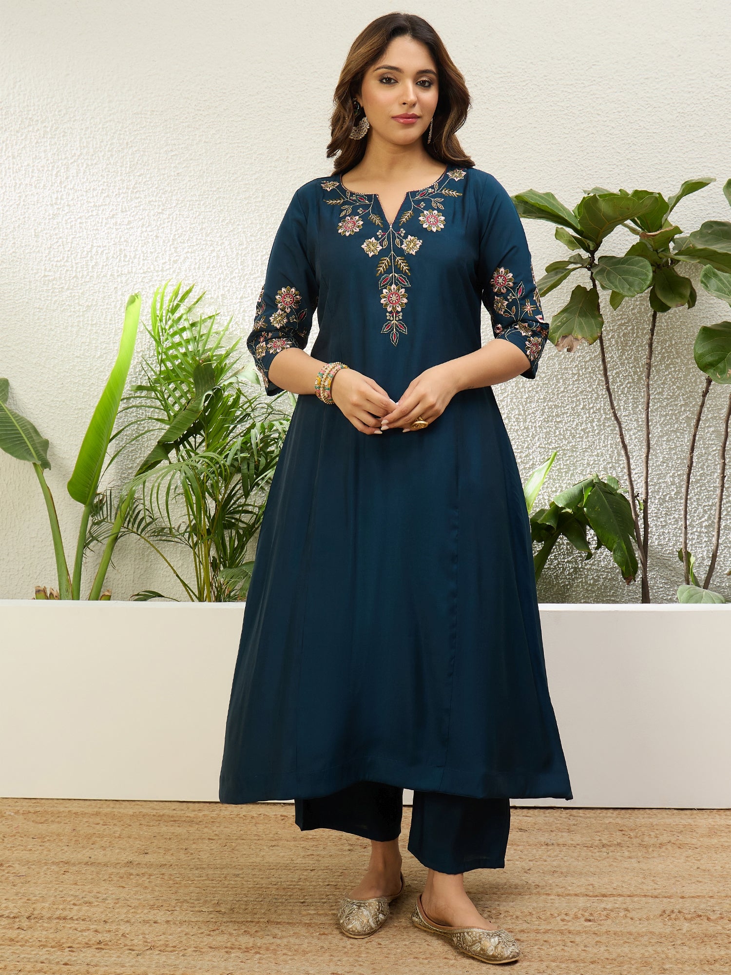 Charvi Women's Nevy Blue Embroidered Yoke Design Kurta Pant Set