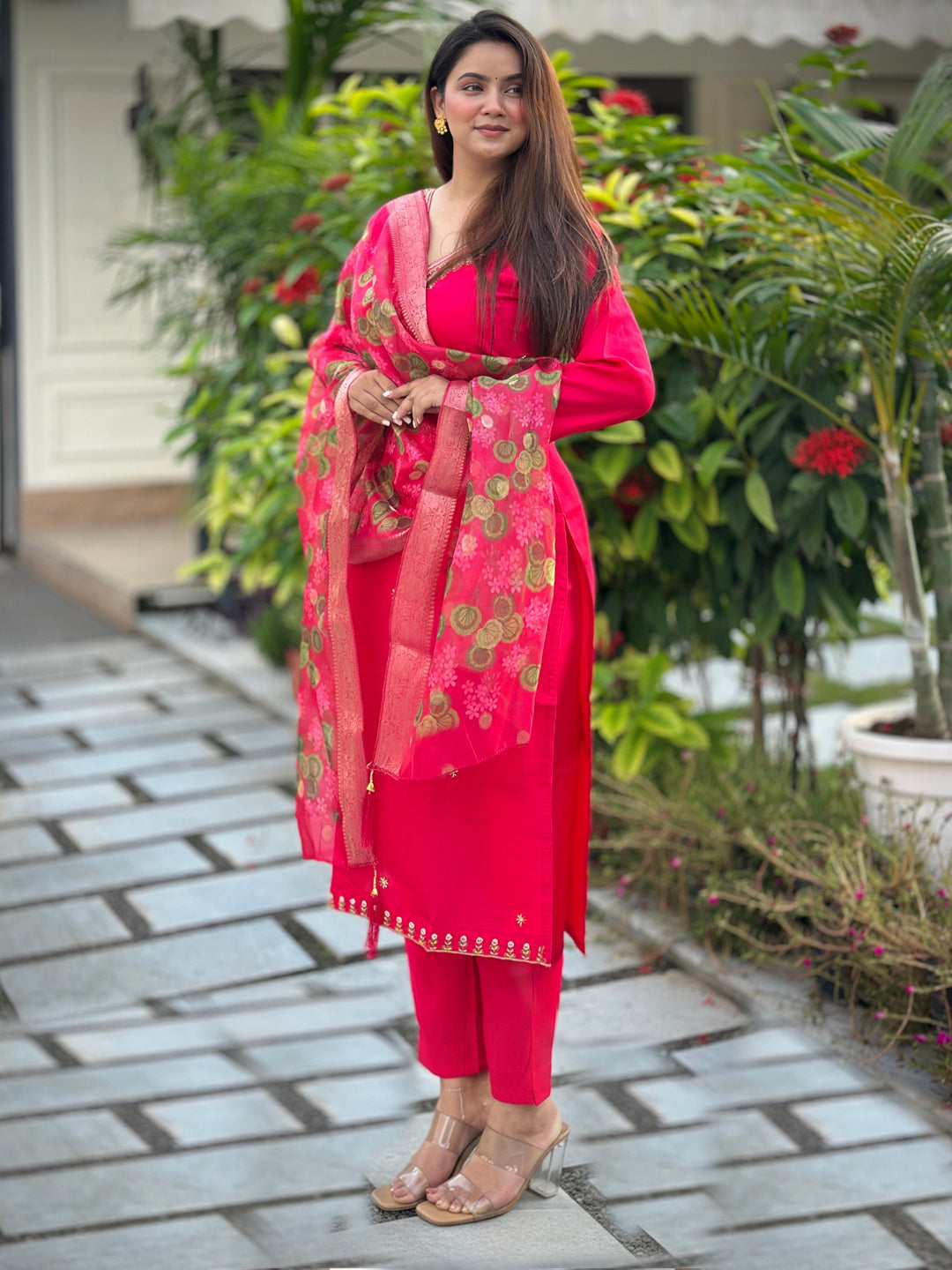 Neena Pink Embroidered Women Kurta Sets With Dupatta Straight Suits