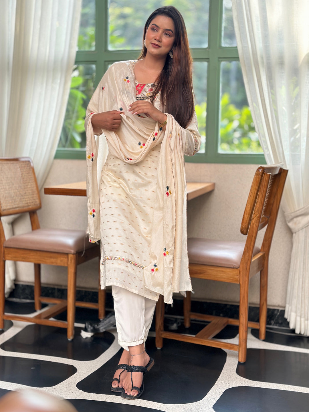 Sangini Off White Embroidered Chanderi Silk Kurta Set with Embroidered Dupatta