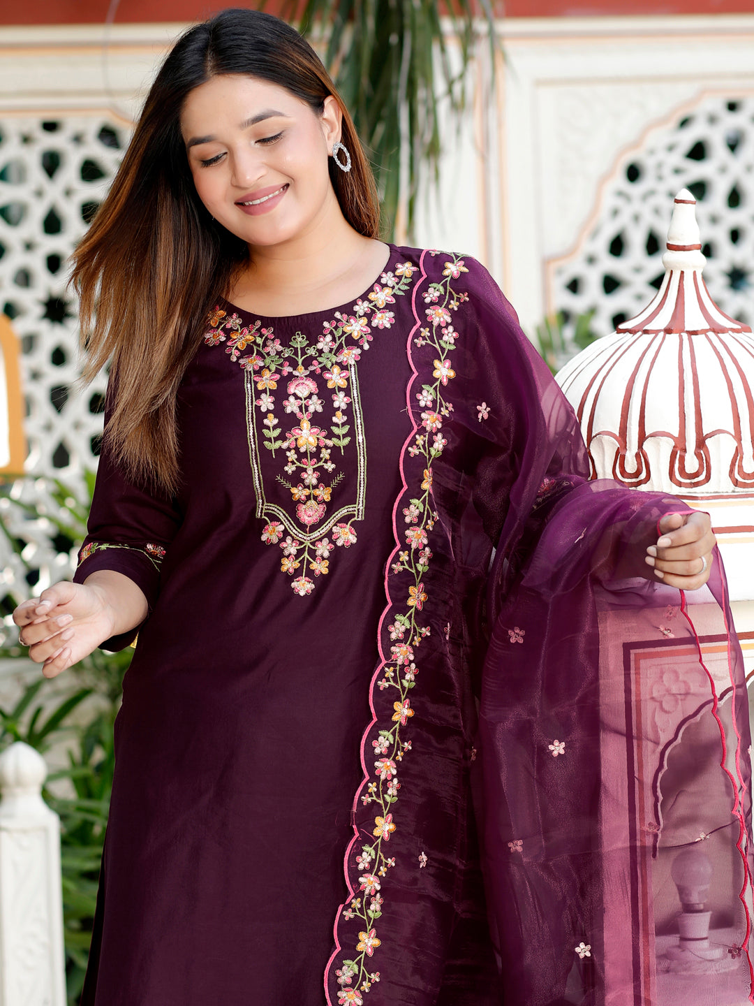 Sahiba Purple Women Floral Embroidered Regular Kurta with Trousers & With Dupatta