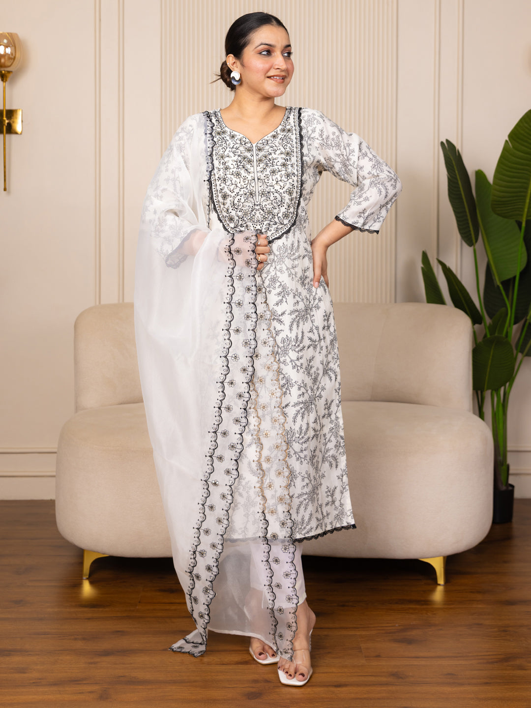 Vyomika Cream Silk Blend Kurta with Trousers & Dupatta Suits