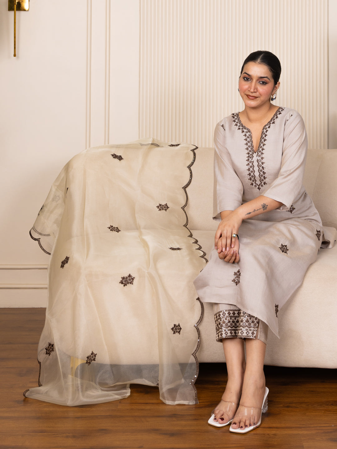 Vyonaa Grey Viscose Rayon Kurta with Trousers & Dupatta Suits