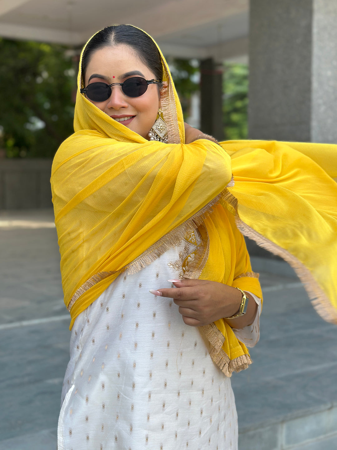 Aabha White Women Kurta and Pant Dupatta Sets Chanderi Silk Fabrics with Embroidery