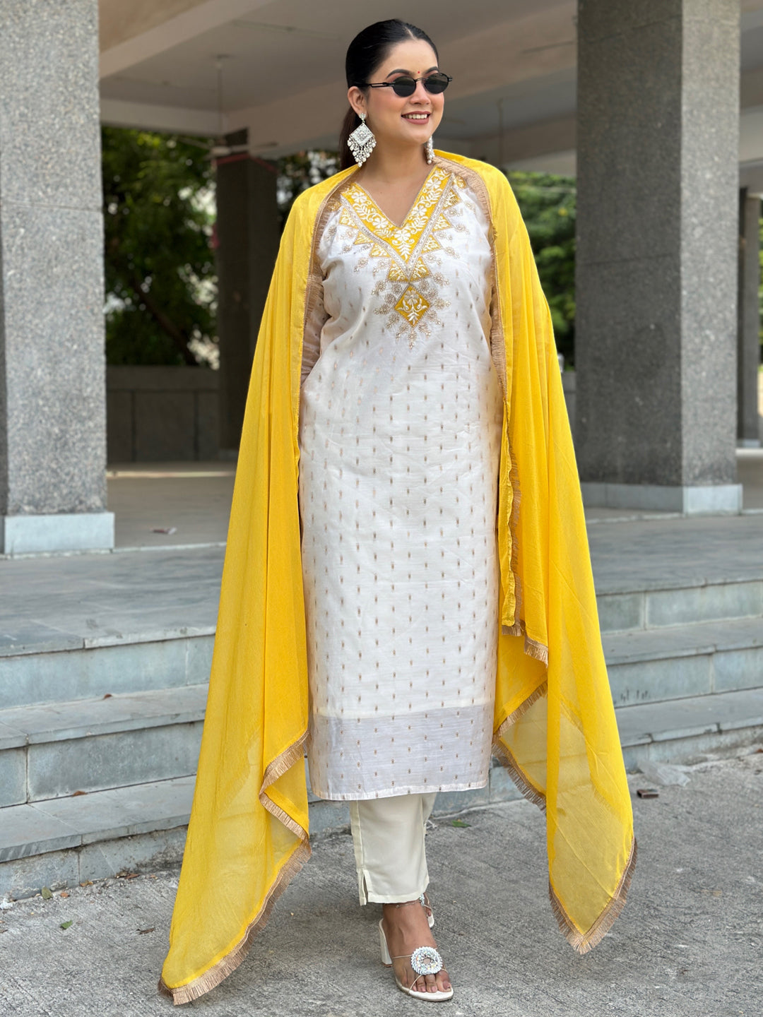 Aabha White Women Kurta and Pant Dupatta Sets Chanderi Silk Fabrics with Embroidery