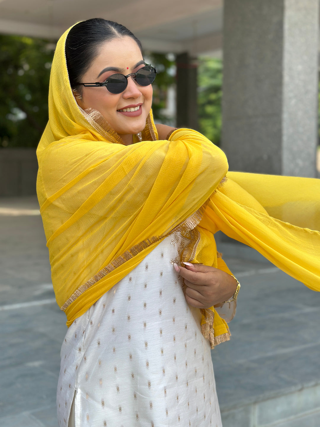Aabha White Women Kurta and Pant Dupatta Sets Chanderi Silk Fabrics with Embroidery