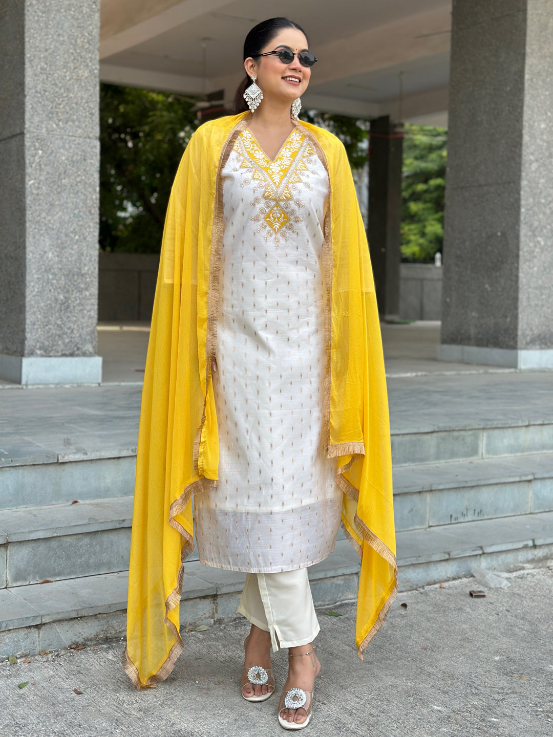 Aabha White Women Kurta and Pant Dupatta Sets Chanderi Silk Fabrics with Embroidery