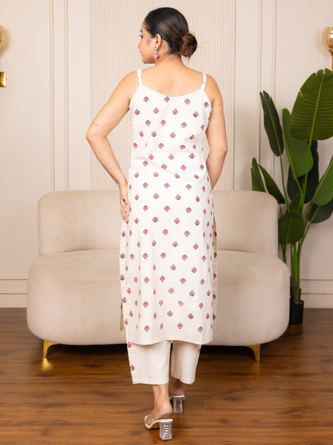 Sparsh White Women's Pure Cotton  Kurta Pant Set