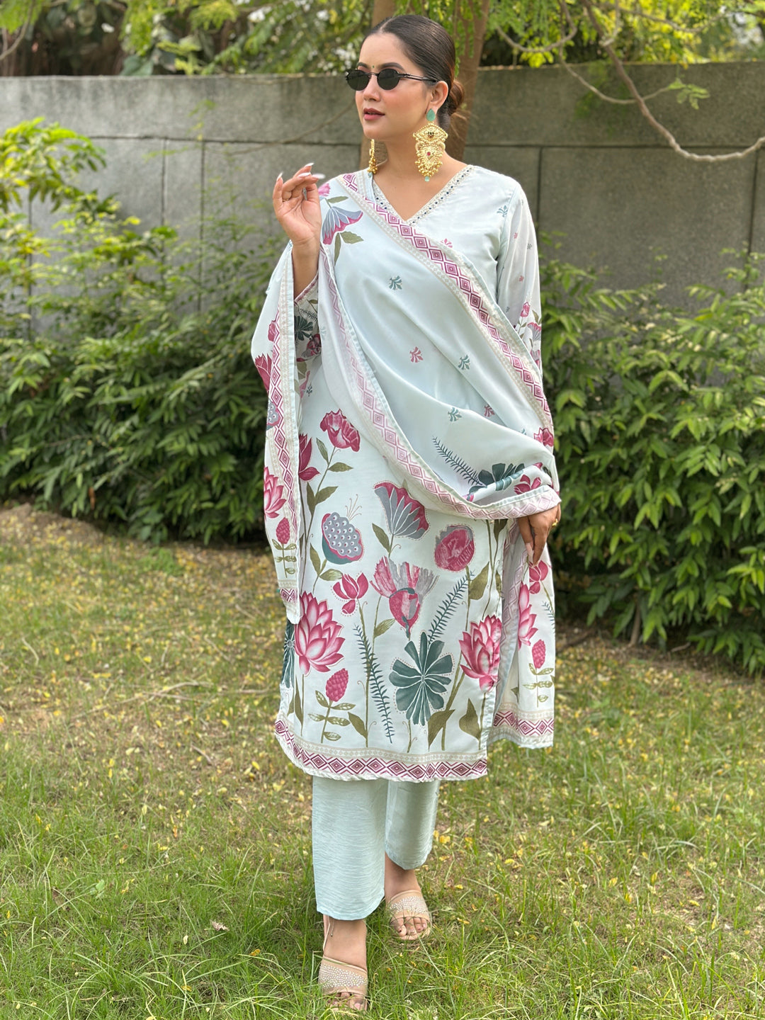 Mist Sky Digital Printed Neck Handwork Women Kurta Sets With Dupatta Straight Suits