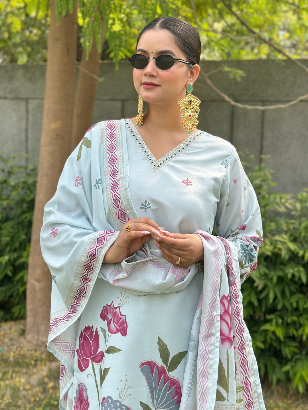 Mist Sky Digital Printed Neck Handwork Women Kurta Sets With Dupatta Straight Suits