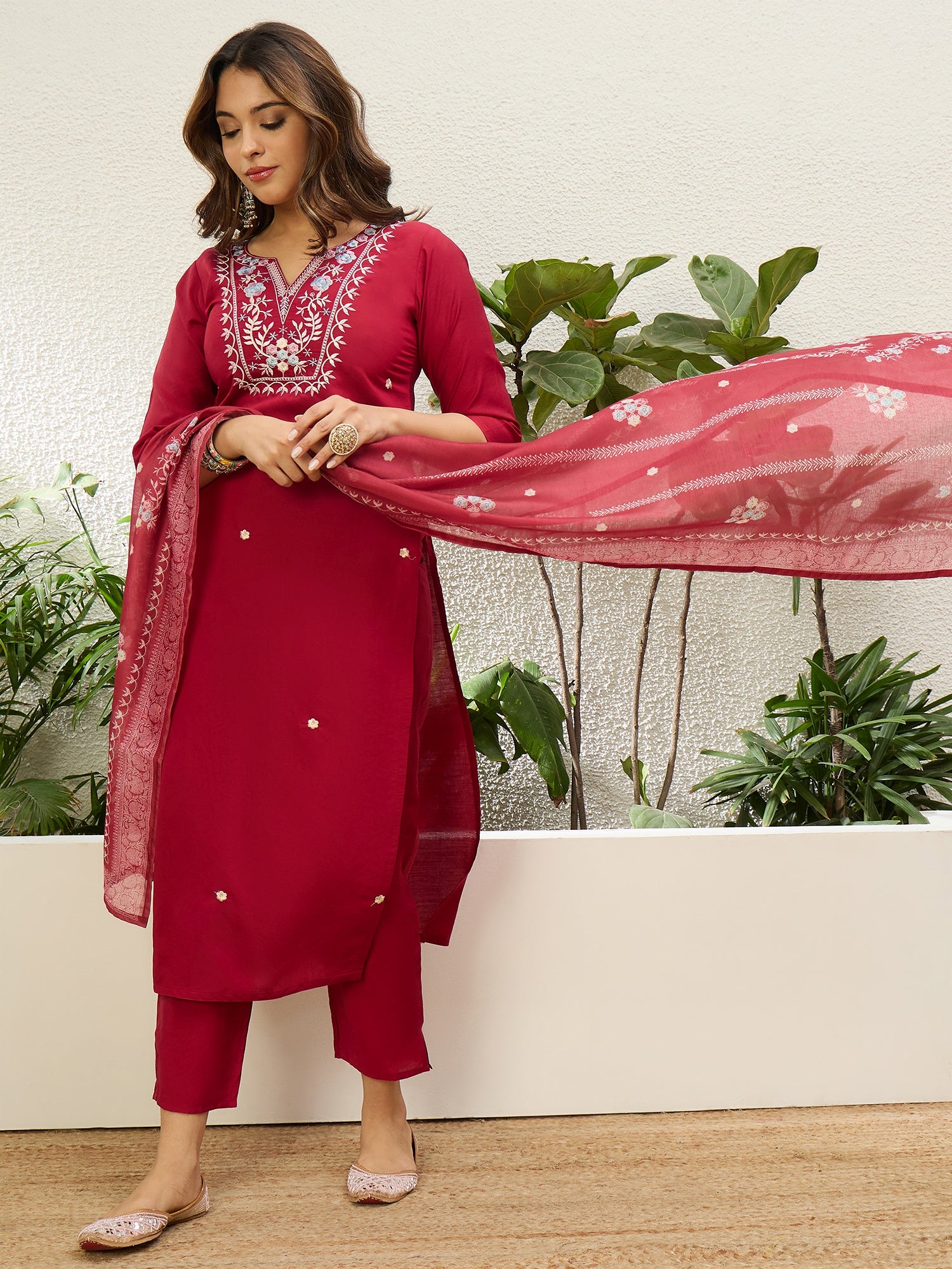 Siya Women's Maroon Silk Blend Embroidered Straight Kurta Set