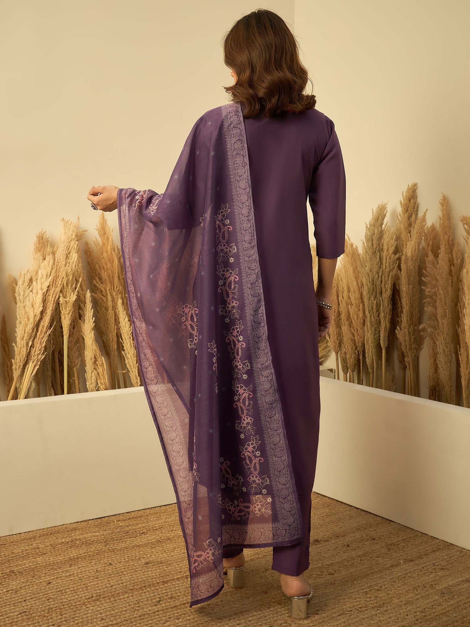 Rhea Women's Lavender Embroidered V-Neck Straight Kurta Set with Dupatta