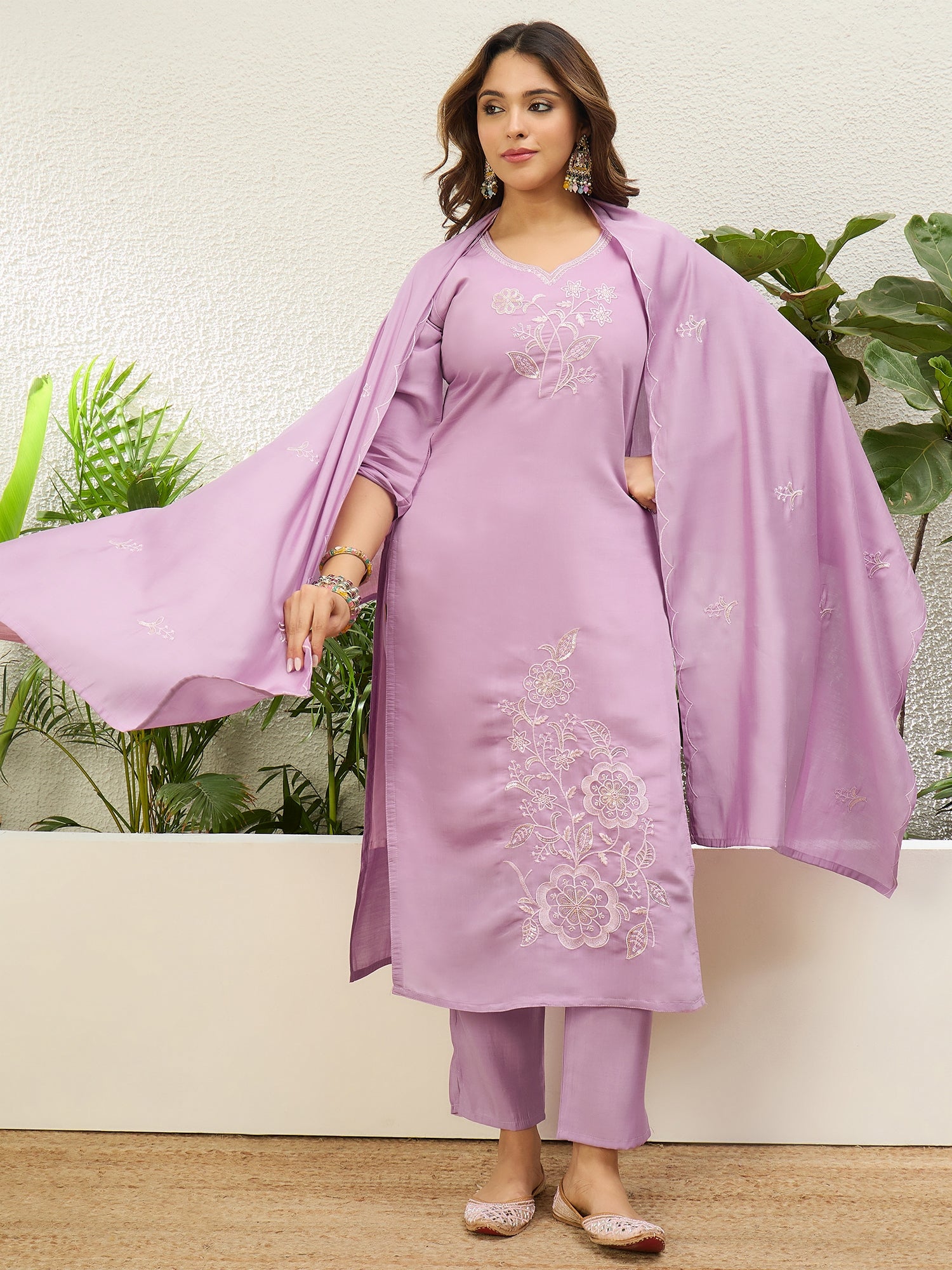 Lavanya Women's Lavender Festive Embroidered Straight Kurta Set