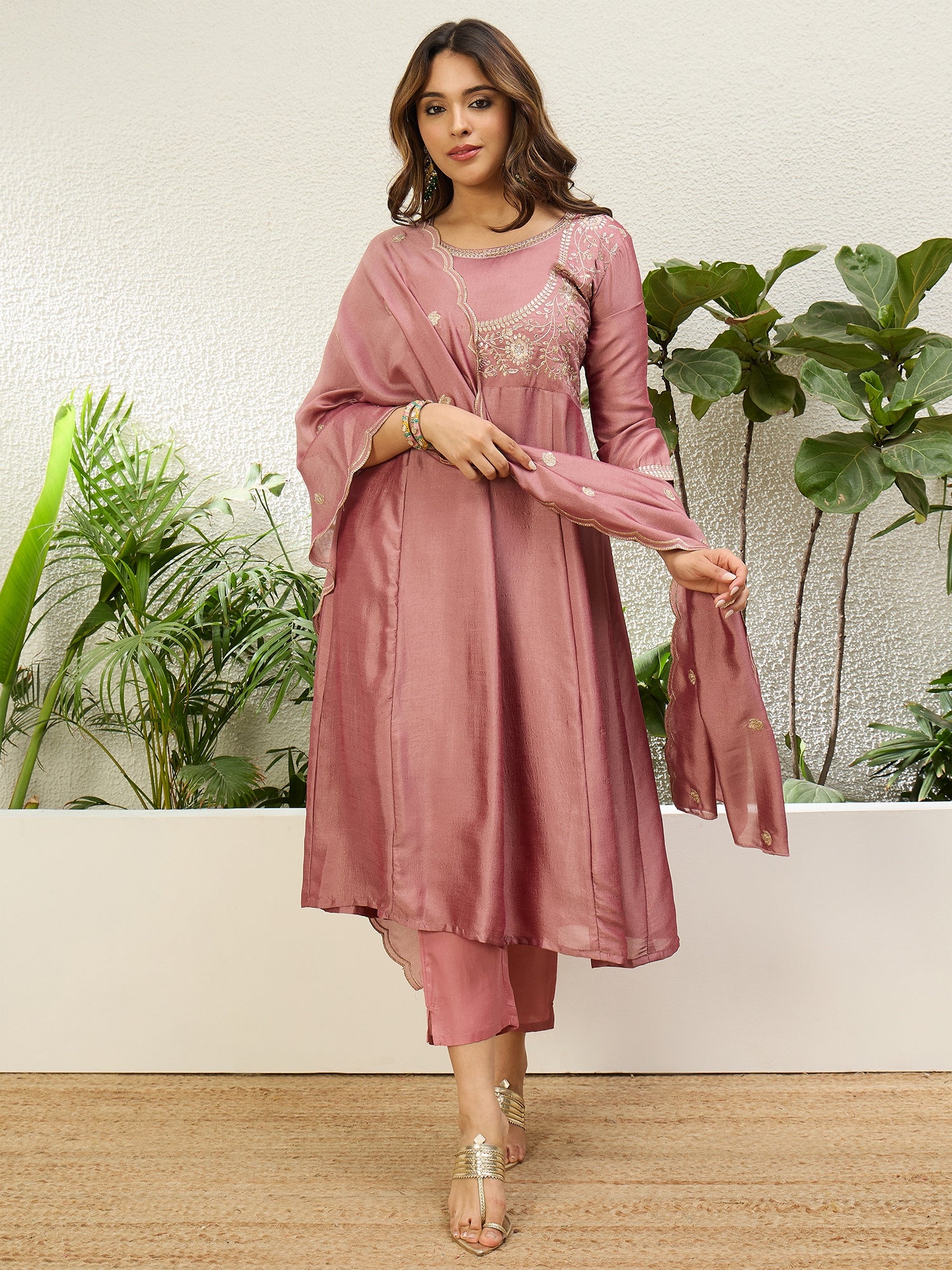 Padmini Women's Mauve Pink Embroidered Yoke Design Flared Kurta Set