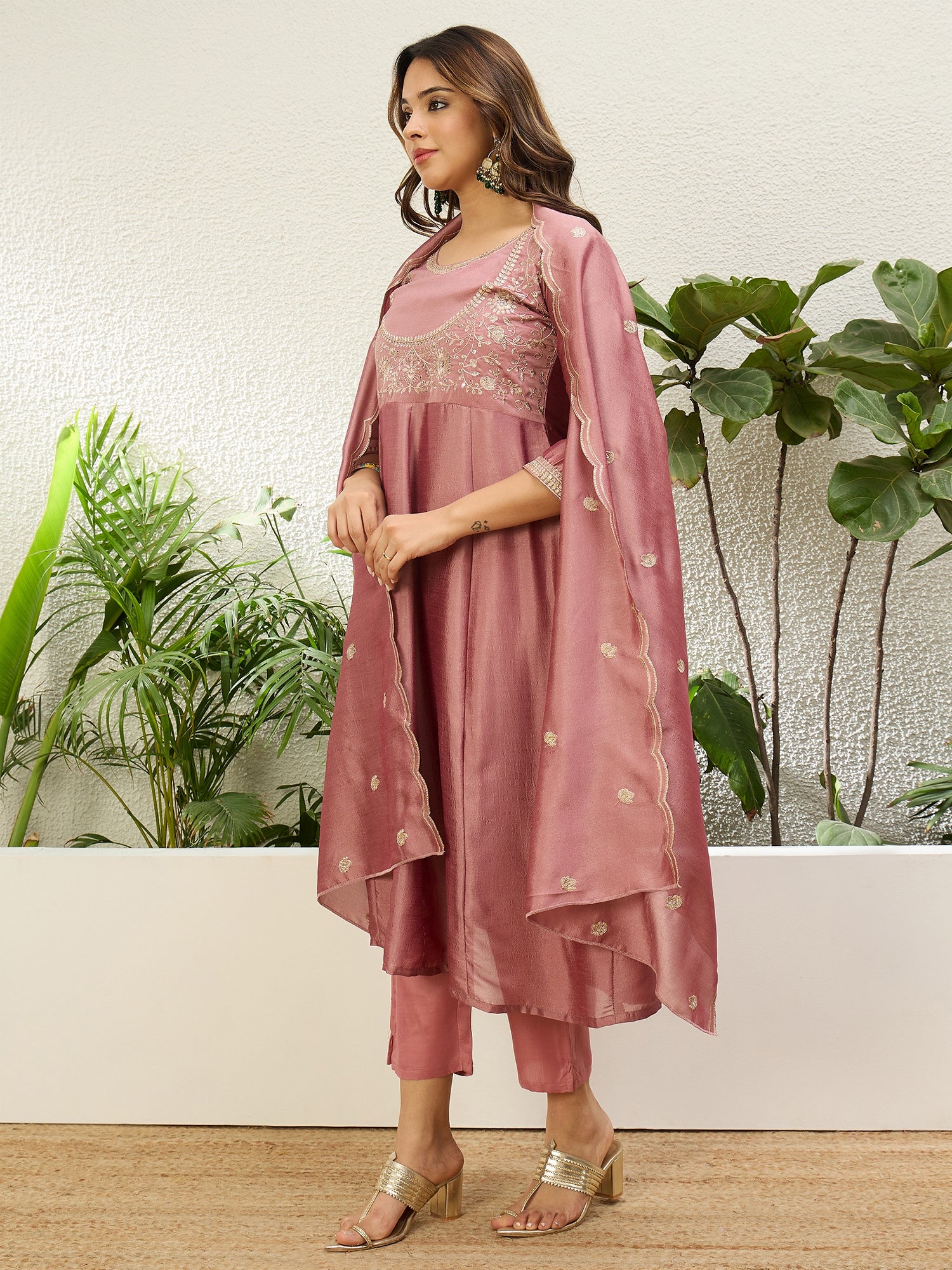 Padmini Women's Mauve Pink Embroidered Yoke Design Flared Kurta Set