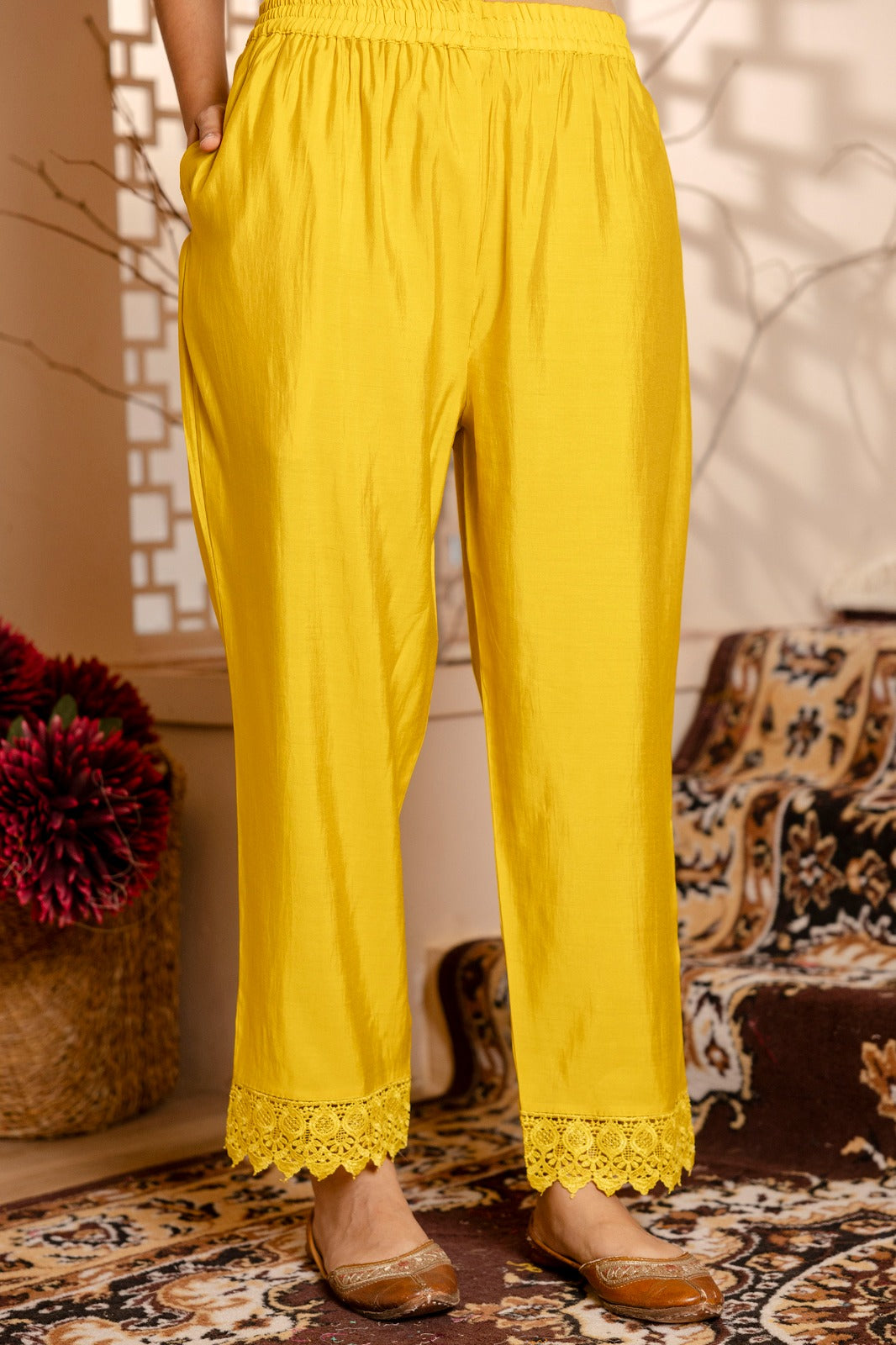 VredeVogel Women Kurta and Pant Sets Viscose Roman Silk Fabric