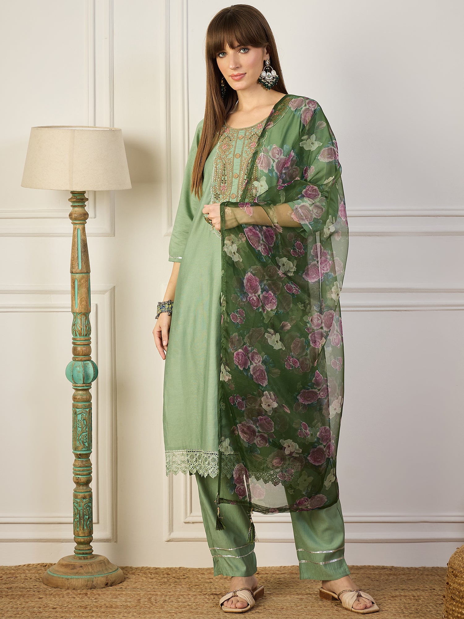 Trendy Pista Women Kurta and Pant Sets Viscose Rayon Fabric