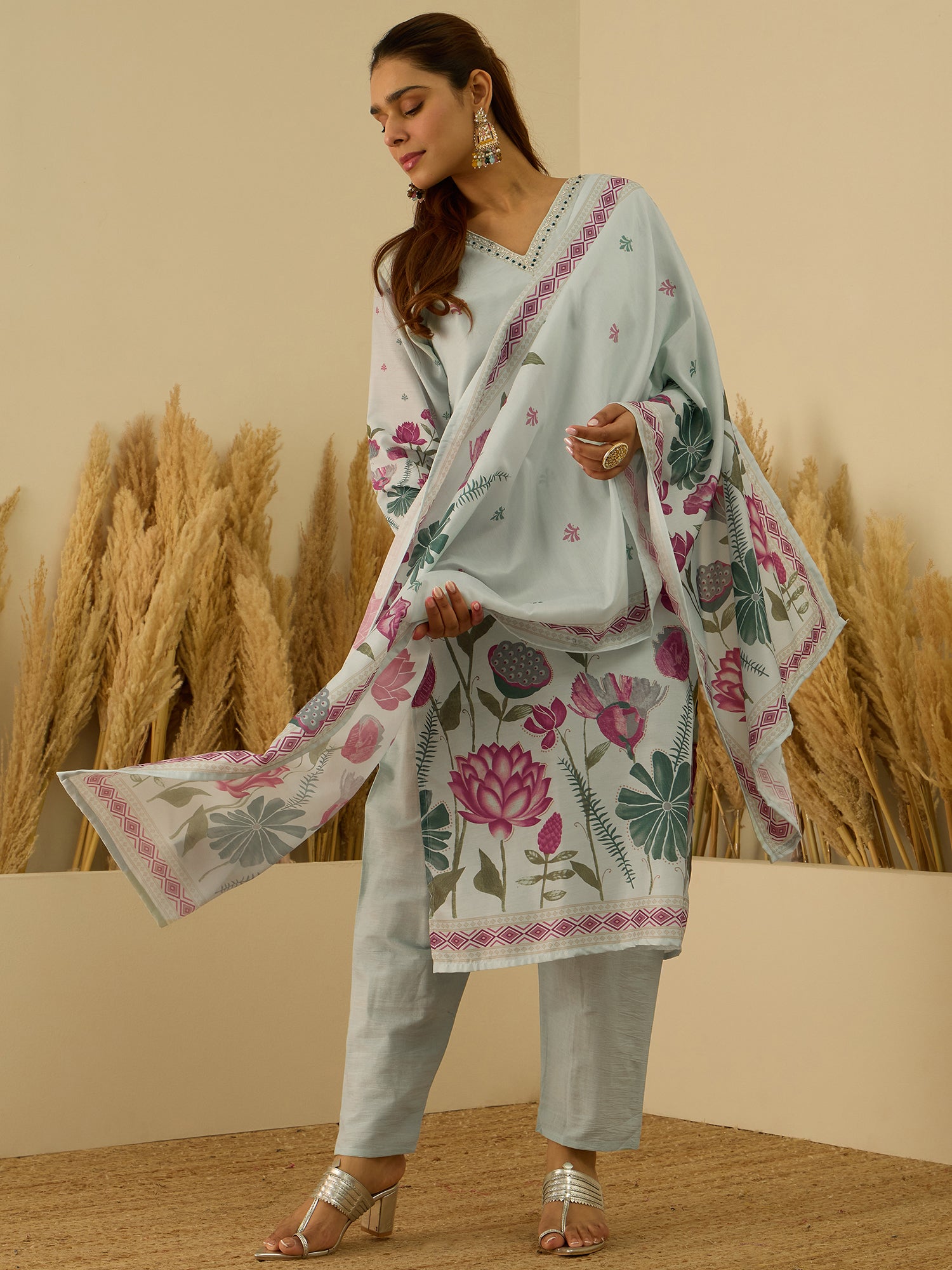Aabha Sky Digital Printed Neck Handwork Women Kurta Sets With Dupatta Straight Suits