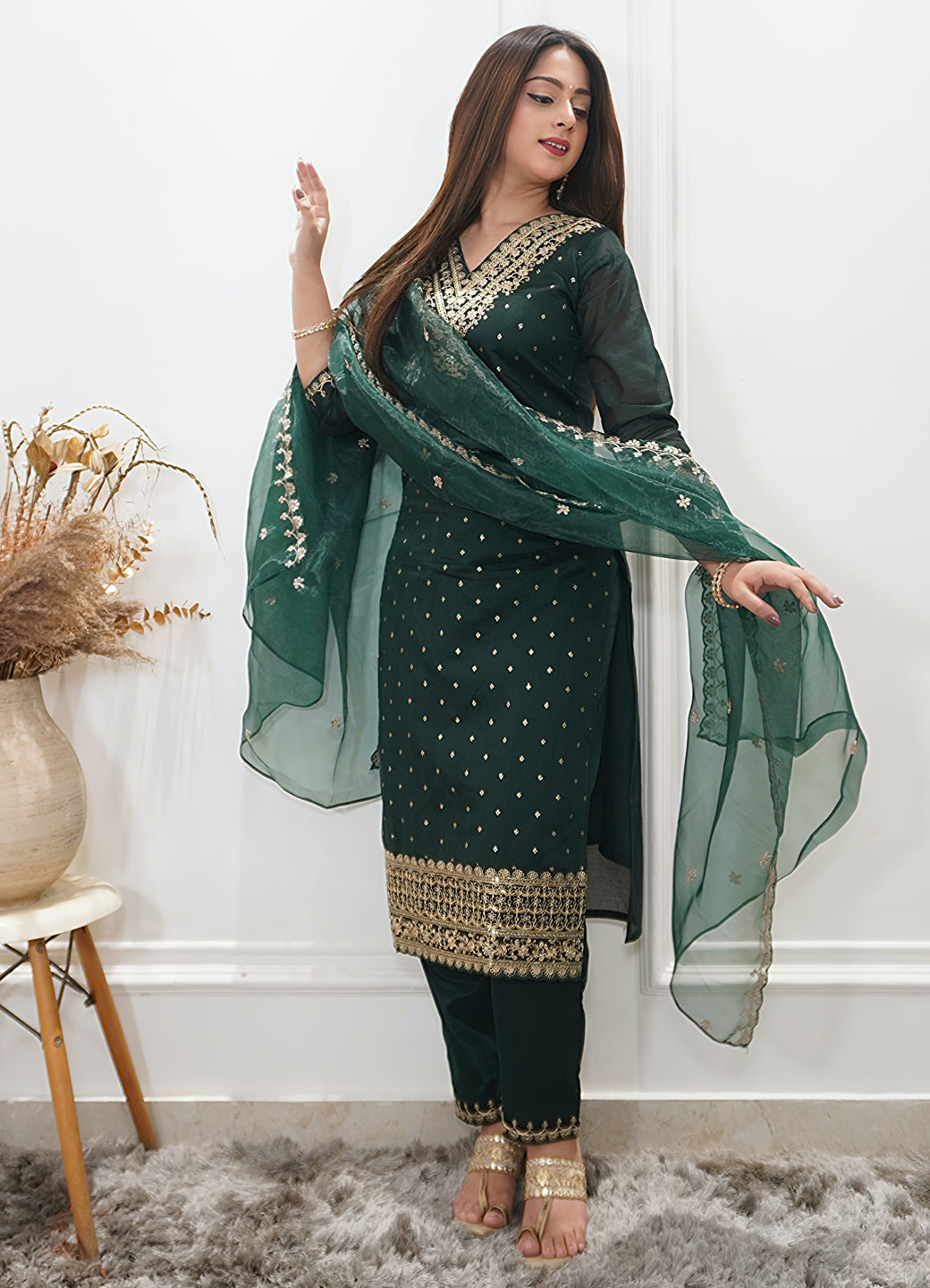 Vedhika Women’s Embroidered Chanderi Silk Kurta & Pant Set – Ready-to-Wear Festive Outfit