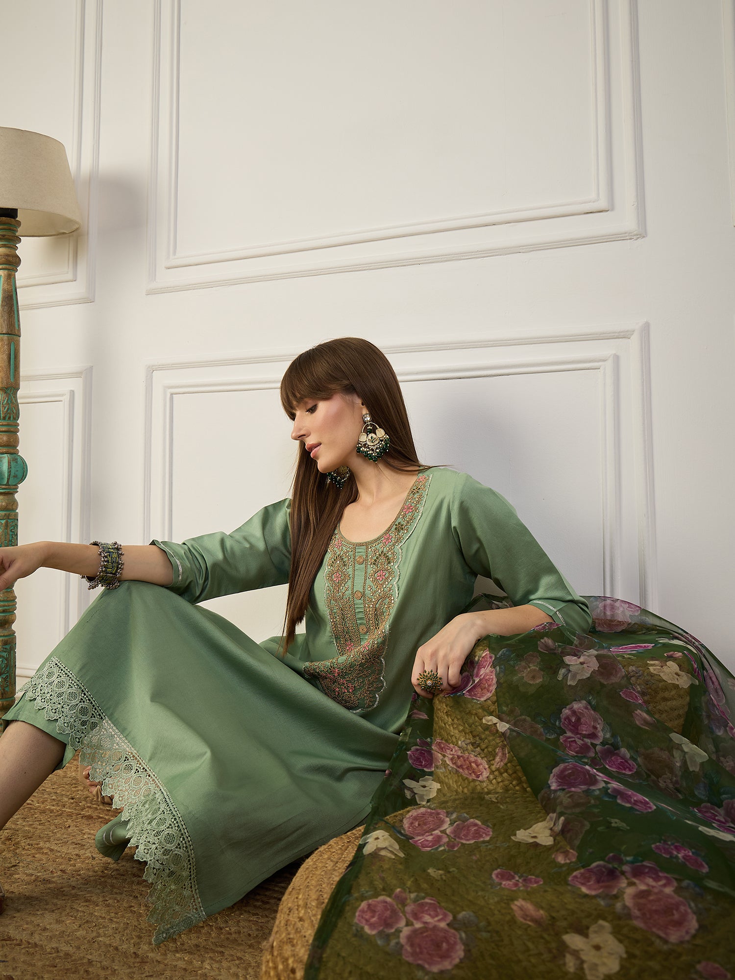 Trendy Pista Women Kurta and Pant Sets Viscose Rayon Fabric