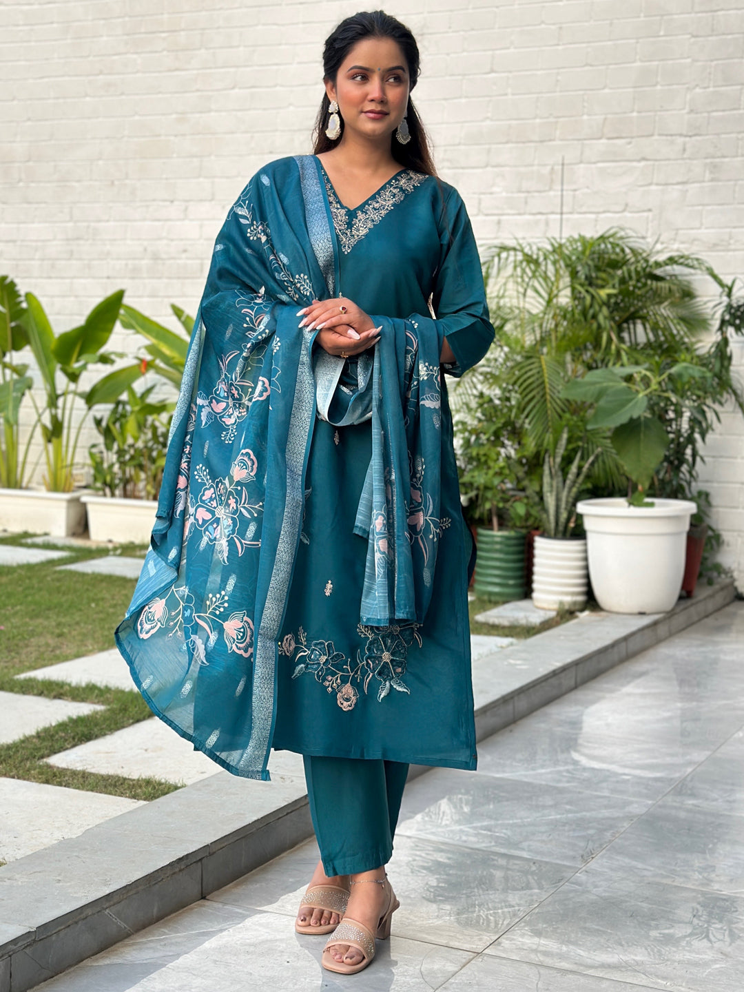 Kivra Teal Women Kurta and Pant Dupatta Sets Silk Fabrics with Embroidery