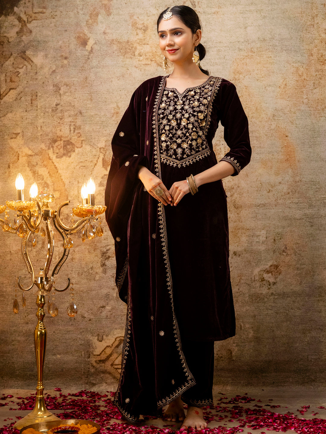VredeVogel Women Velvet Kurta Pant Dupatta Set